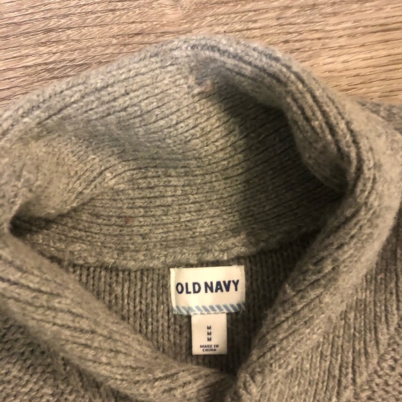 Grey Old Navy sweater, size medium - Picture 2 of 2
